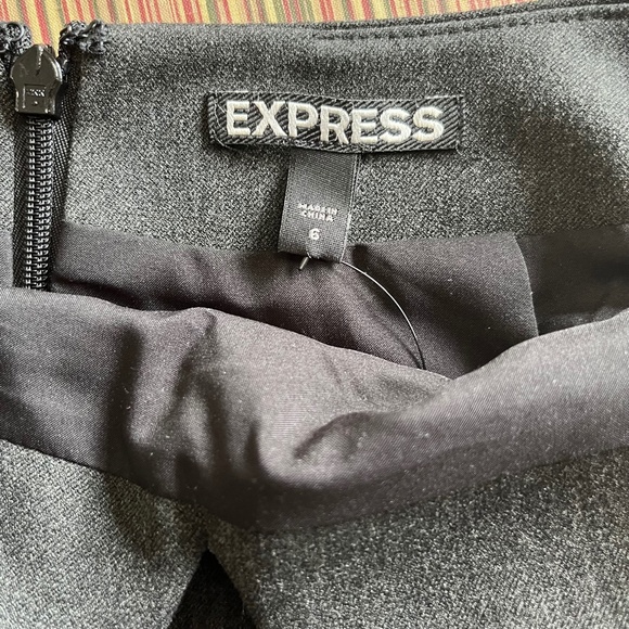 NWT EXPRESS Charcoal Gray Pencil Skirt/Size 6 - Picture 6 of 8